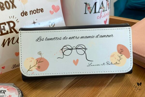 Boîte à lunettes cadeau Fête des Mamies personnalisable