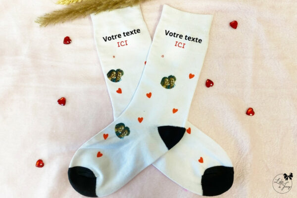 Idée cadeau drôle pour la Saint-Valentin, chaussettes personnalisées photo et texte.