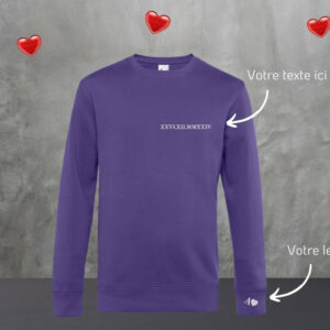 Pull personnalisé pour couple, brodé avec une date et une initiale sur la manche.