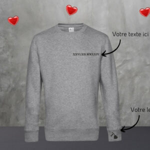 Pull personnalisé pour couple, brodé avec une date et une initiale sur la manche.