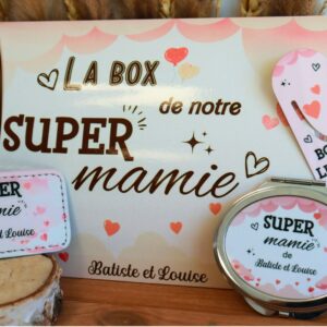 Box personnalisée Fête des Mamies avec miroir, marque-page et porte-clé