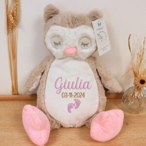 Peluche Chouette personnalisée brodée avec prénom et date de naissance, range-pyjama malin