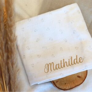 Lange pour bébé personnalisé avec prénom brodé