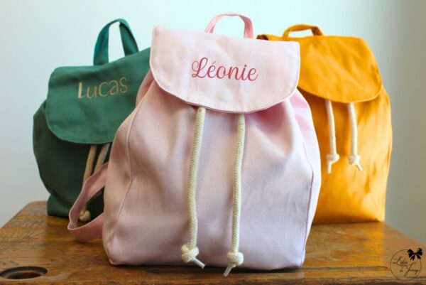 Sac à dos personnalisable enfant brodé avec prénom et motif