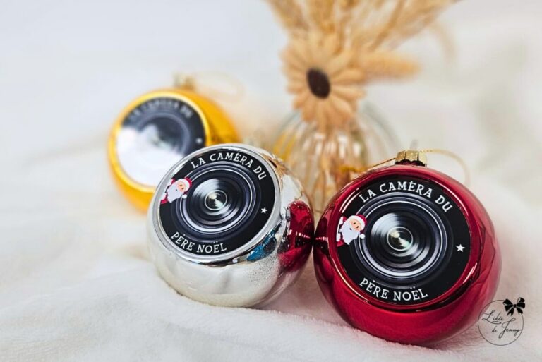 boule de Noël personnalisée caméra du Père Noël