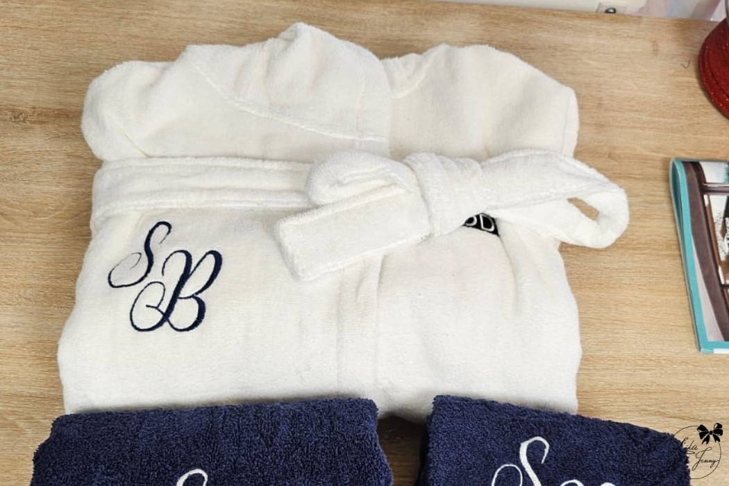 peignoir brodé, peignoir personnalisé, peignoir pour adulte